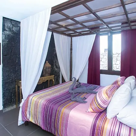 Playa Blanca Sleeps 12 Air Con Wifi 빌라 *