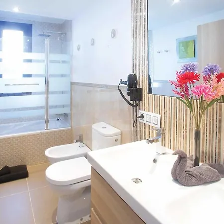 Playa Blanca Sleeps 12 Air Con Wifi Villa Playa Blanca (Lanzarote)