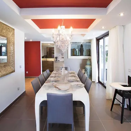 Playa Blanca Sleeps 12 Air Con Wifi فيلة